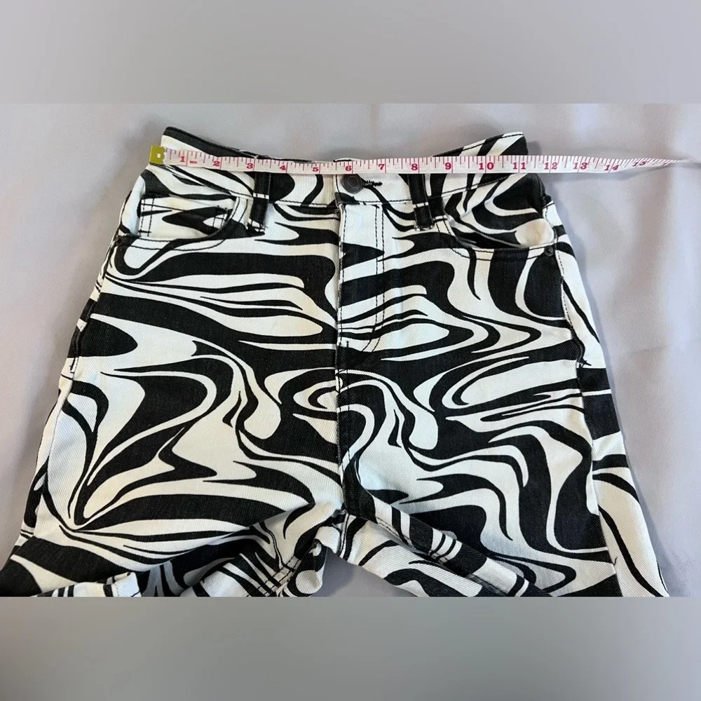 SO Super High‎ Rise Wide Leg Jean/Size 0/24W White/ Black
